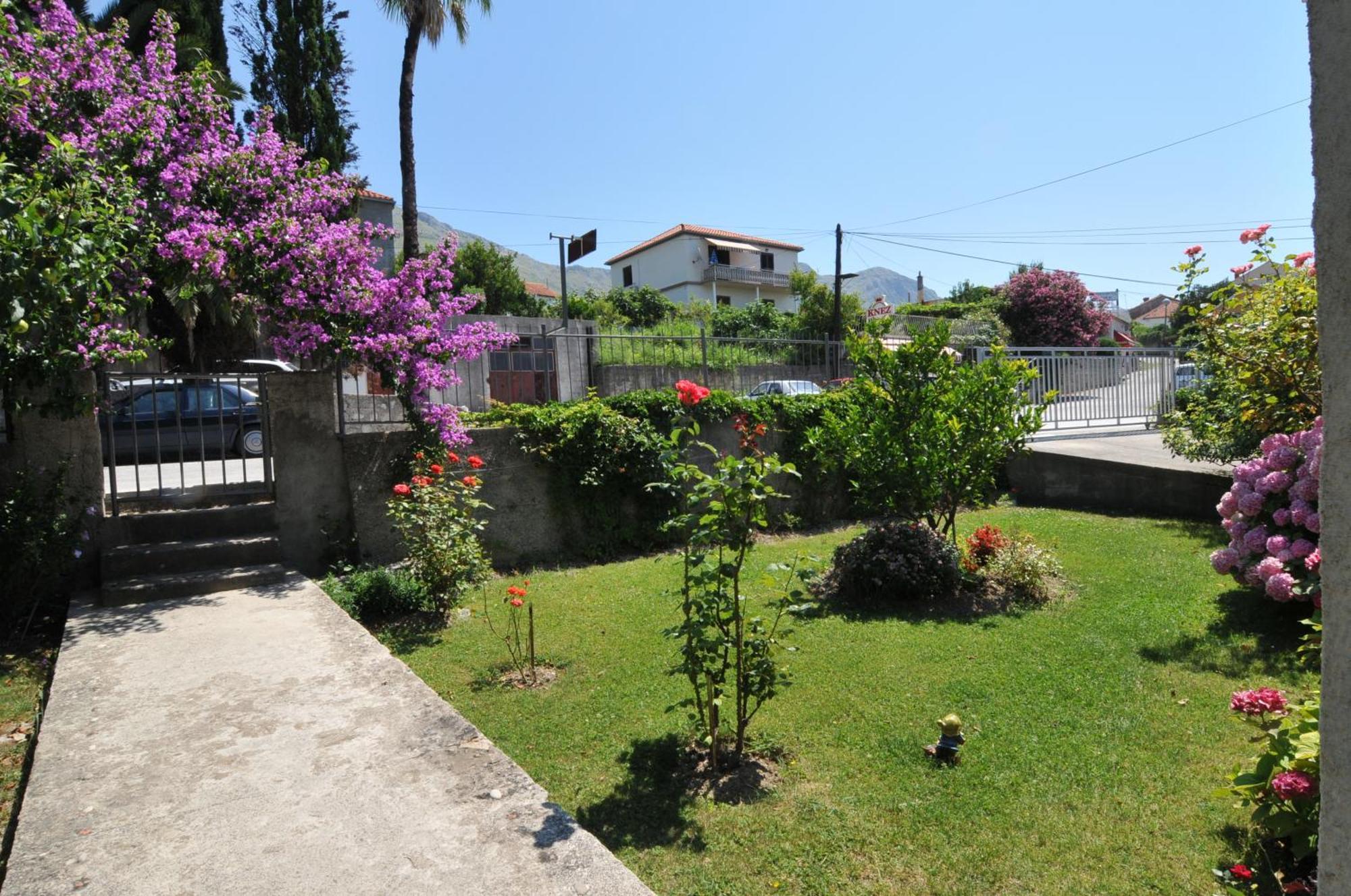Apartments Mare Mlini Exterior photo