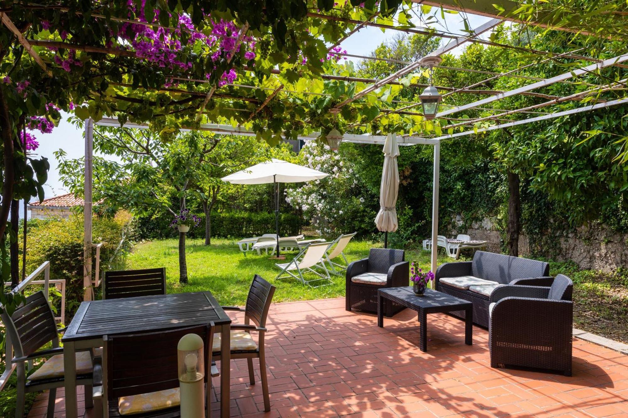 Apartments Mare Mlini Exterior photo